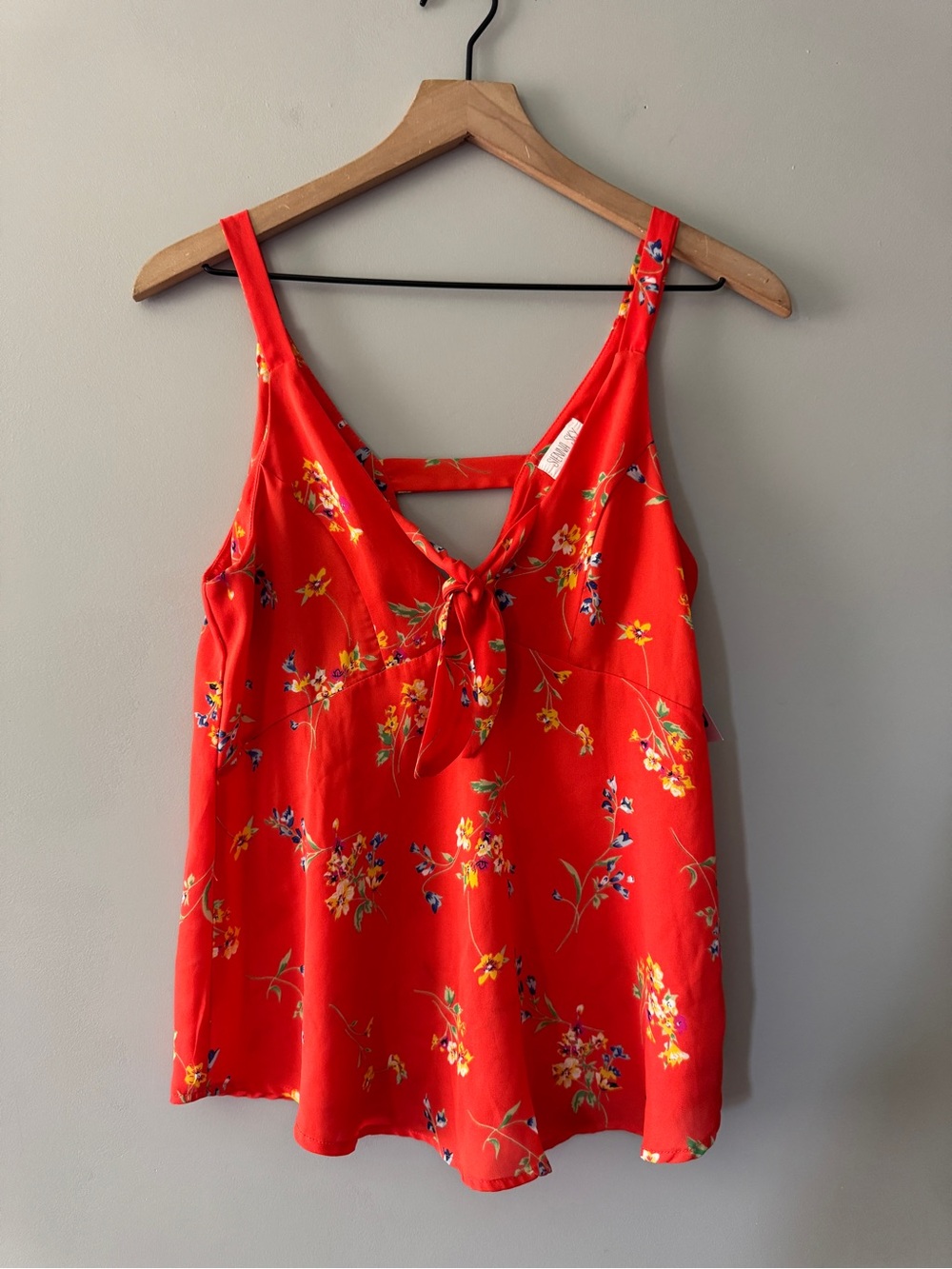 Sienna Sky | Red Floral Tie-Front Tank Top | S